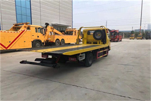 双峰非事故拖车