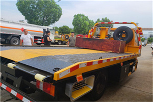 双峰附近拖车电话号码服务